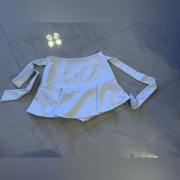 ENDLESS ROSE FLOUNCE WAIST TIE MINI SKORT ruffle white zipper size M - Picture 8 of 15